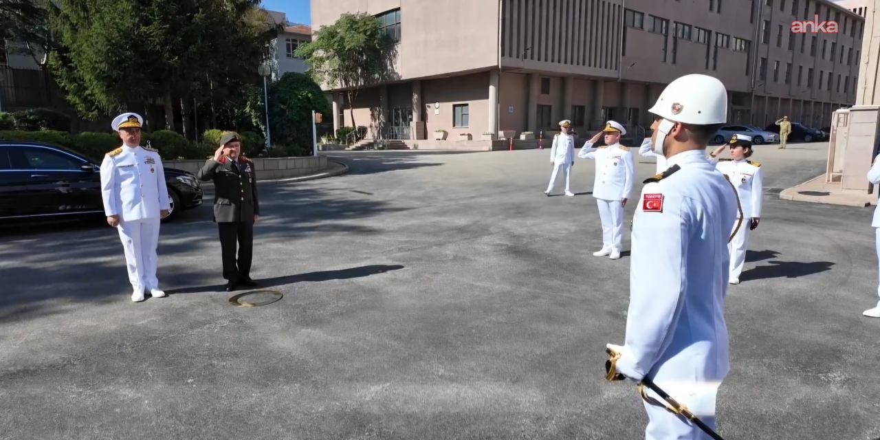 Genelkurmay Başkanı Orgeneral Bayraktaroğlu, Kuvvet Komutanları ile görüştü