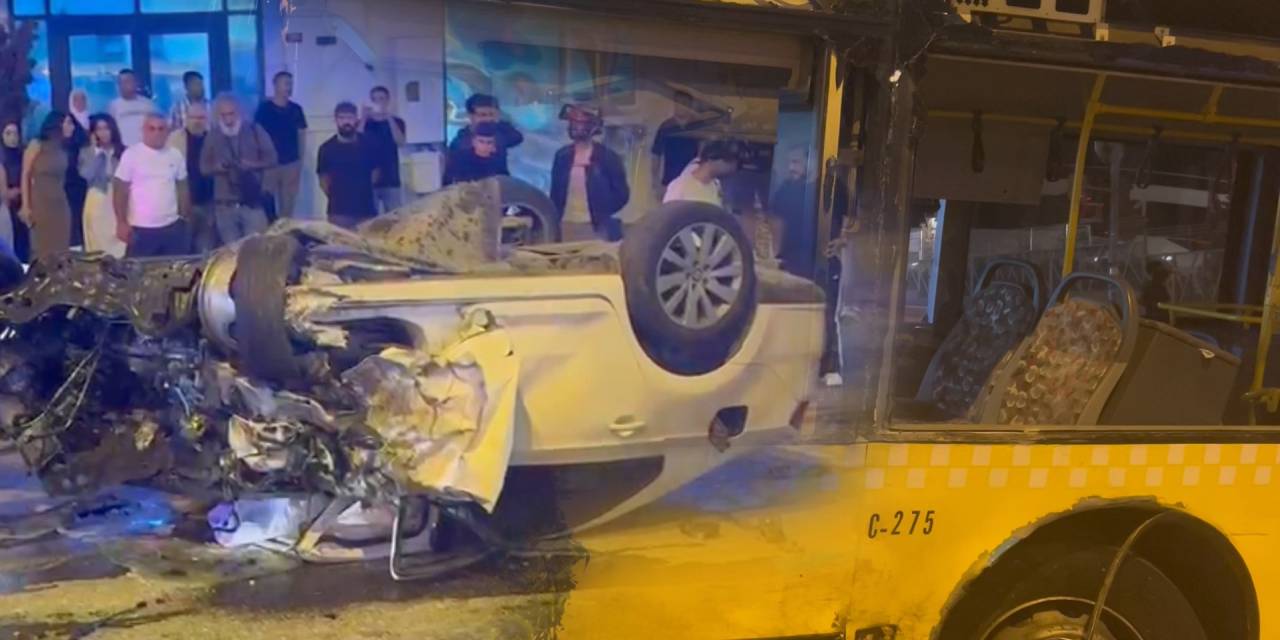 Ümraniye'de feci kaza: İETT otobüsü ile otomobil çarpıştı