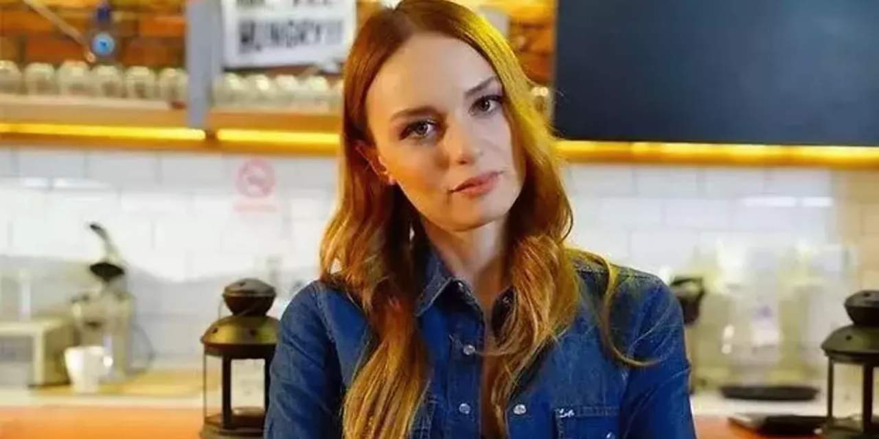 Annesini kaybeden Nilperi Şahinkaya sevenlerini korkuttu: 'Yapamıyorum beni affedin'