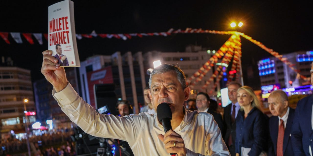 “Bu kadarı da olmaz!” dedirten 6 yıl kitap oldu! Önsözü Özel'den, son sözü İmamoğlu'ndan