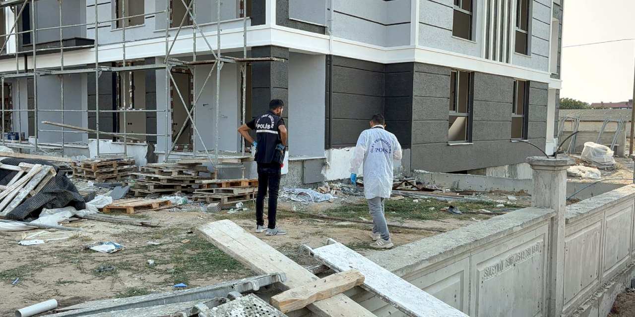 Bir inşaat işçisi yüksekten düşerek yaşamını yitirdi