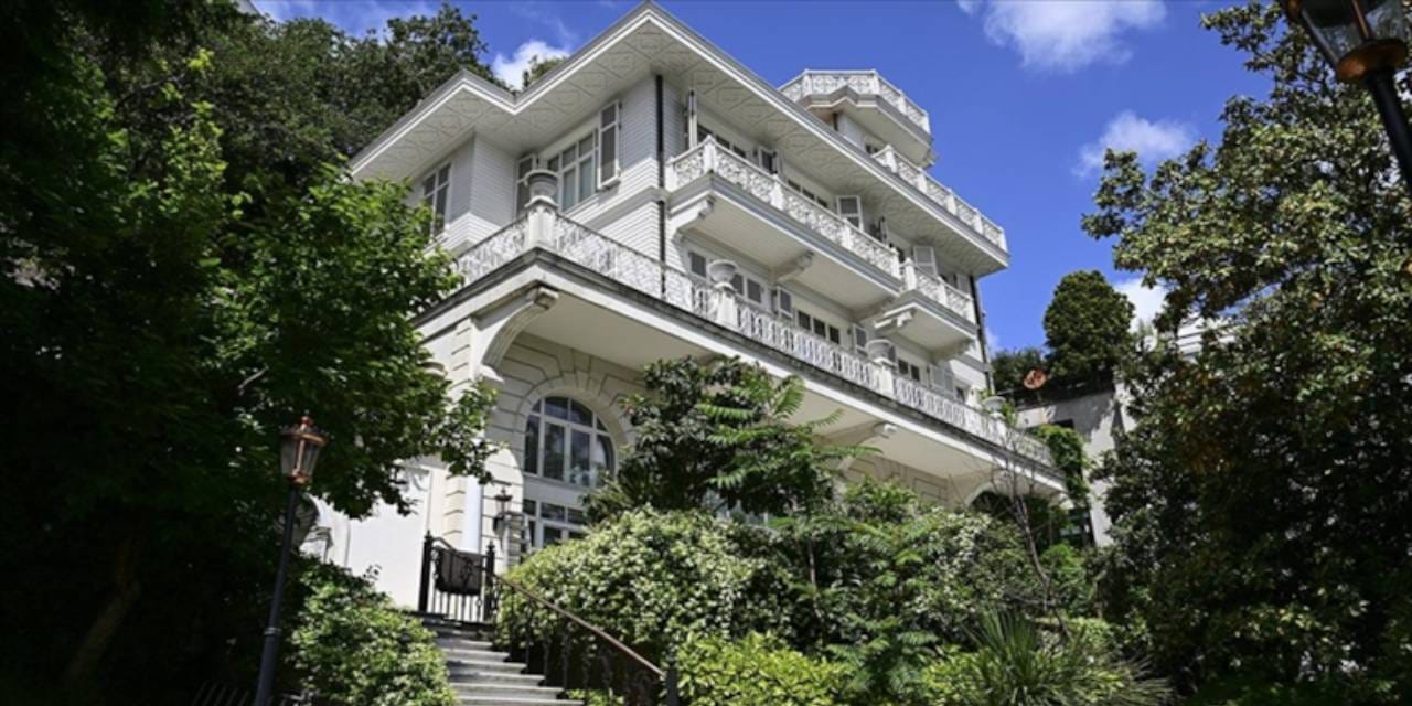 'Beyaz Köşk' 115 milyonluk indirimle yeniden satışta