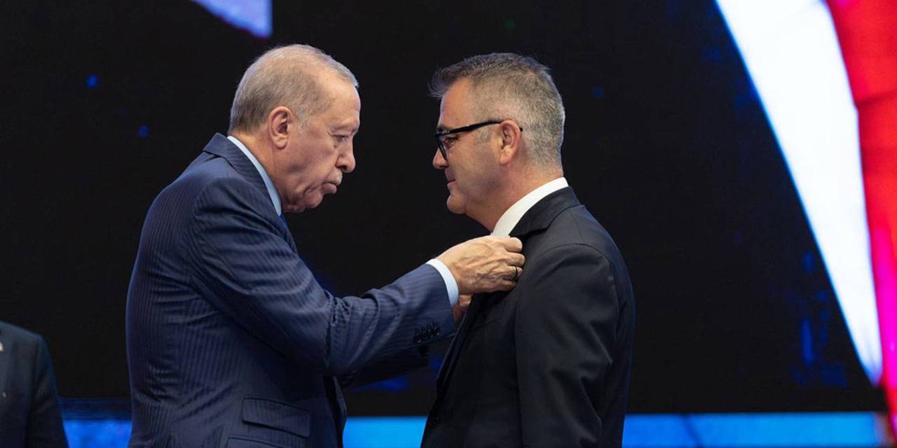 AKP'ye geçen Ustaoğlu'ndan ilk açıklama