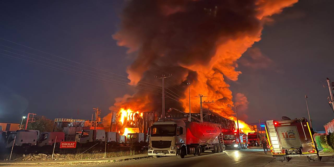 Kocaeli'de lojistik deposunda yangın!