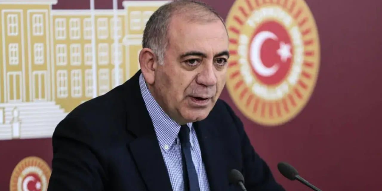 Kayyum Gürsel Tekin'den geri adım!