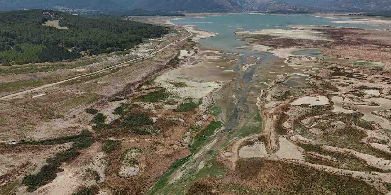 İzmir için felaket günü: Suyun tamamen biteceği günü açıkladı!