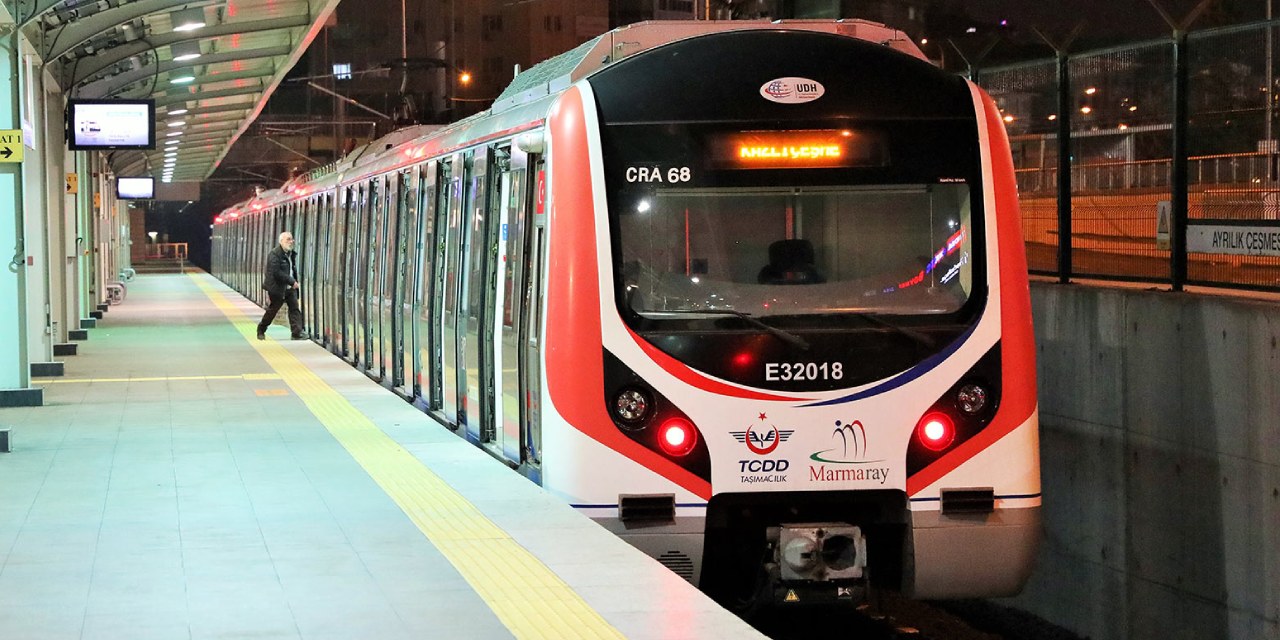 Marmaray'da bir kişi intihar etti!