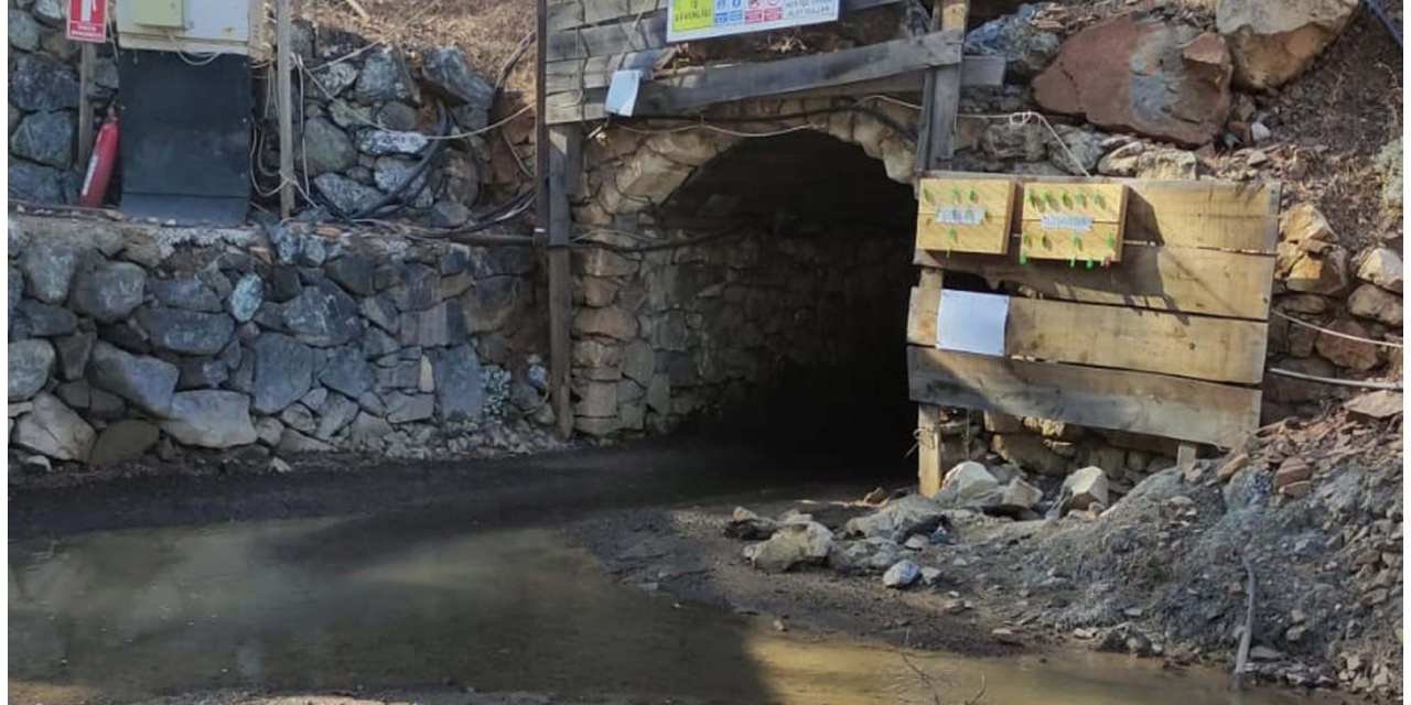 Denizli’de krom madeni çöktü; 2 işçi toprak altında