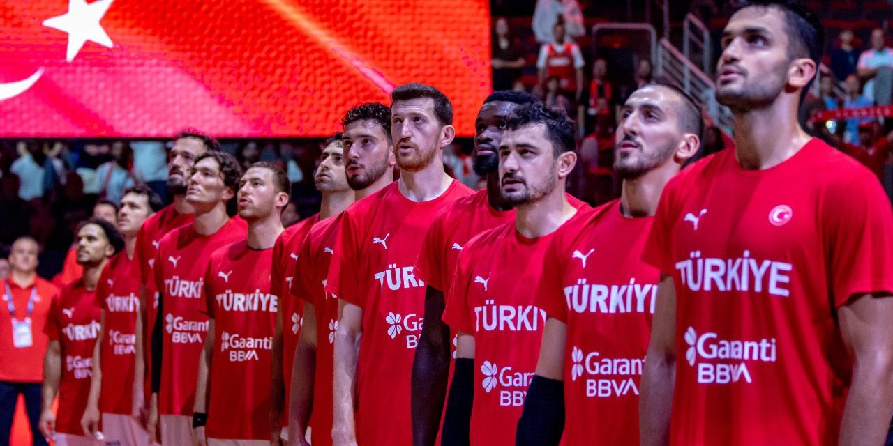 Özgür Özel'den 12 Dev Adam'a kutlama mesajı