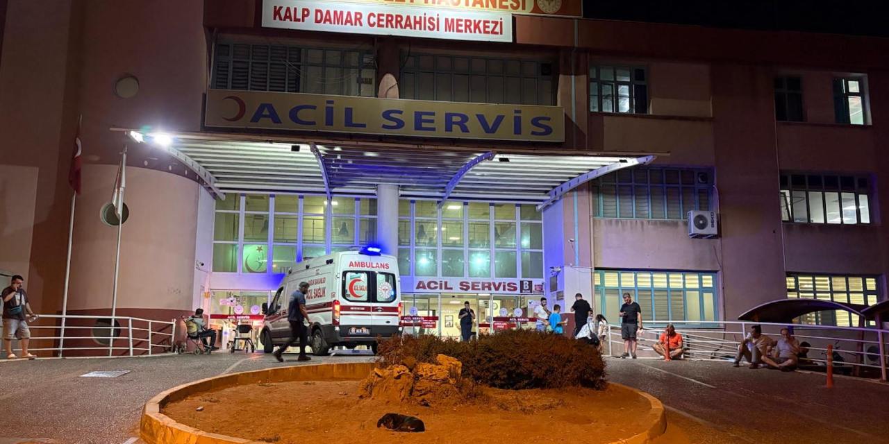 Mahallede kavga ettiği baba ve kızını tabancayla vurdu