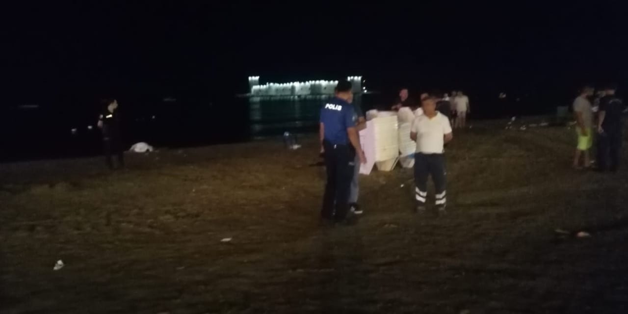 Mersin'de gece denize giren adam hayatını kaybetti
