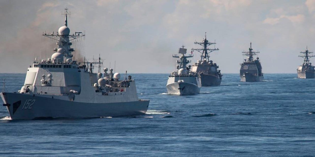 Güney Çin Denizi'nde tatbikat gerilimi: ABD-Çin karşı karşıya