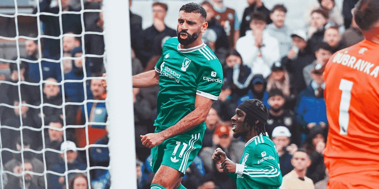 Liverpool'u Salah kurtardı