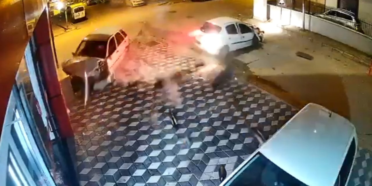 Esnafın "kaza" ile imtihanı: 2 yılda iş yerine 9 araç çarptı