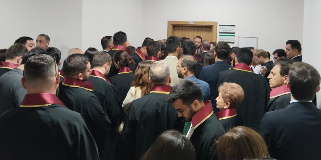 CHP'nin avukatı mahkeme çıkışı noktayı koydu