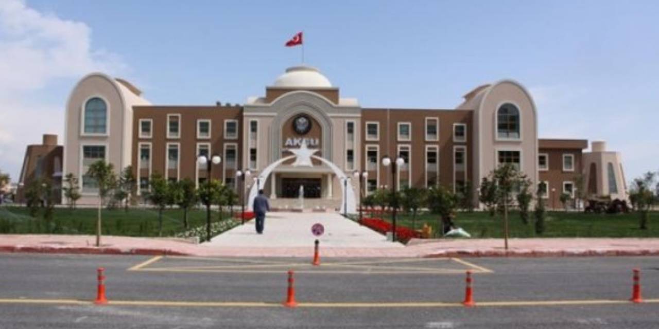 CHP’li Aksu Belediyesi’nde peş peşe üç istifa!