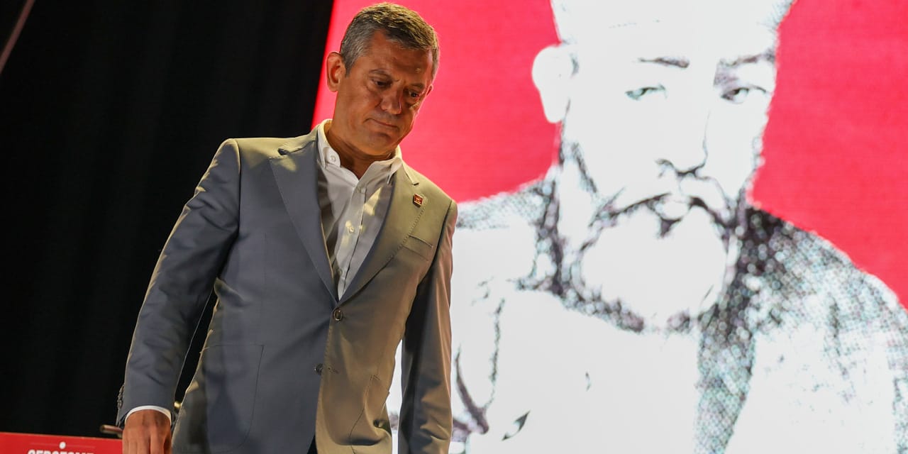 Özgür Özel: Alevi canlarla yüreğimiz birdir