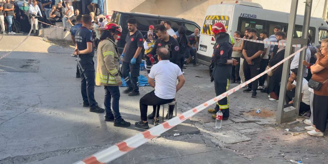 Esenyurt'ta kahreden kaza: Anne ile bebeğini ayırdı