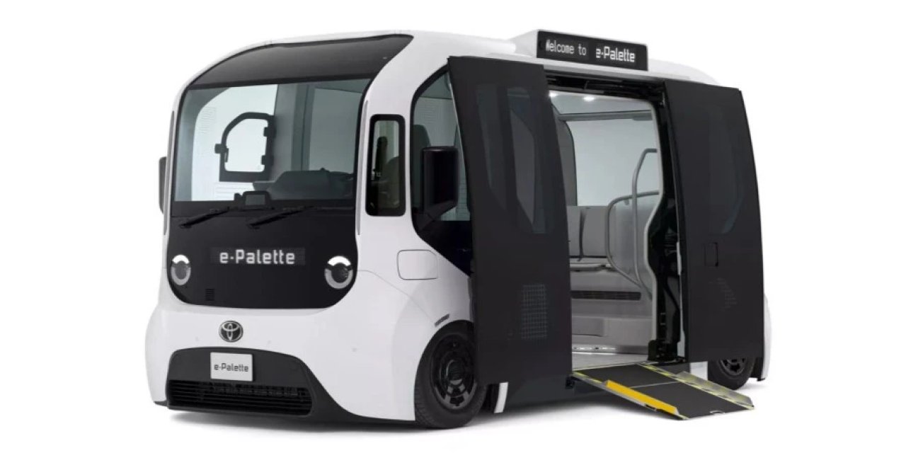 Toyota en pahalı aracını tanıttı: Minivan lüks SUV'dan daha pahalı