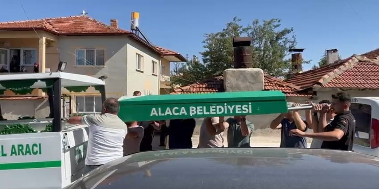 Balkondan aşağı bakarken alt katın balkonuna düştü