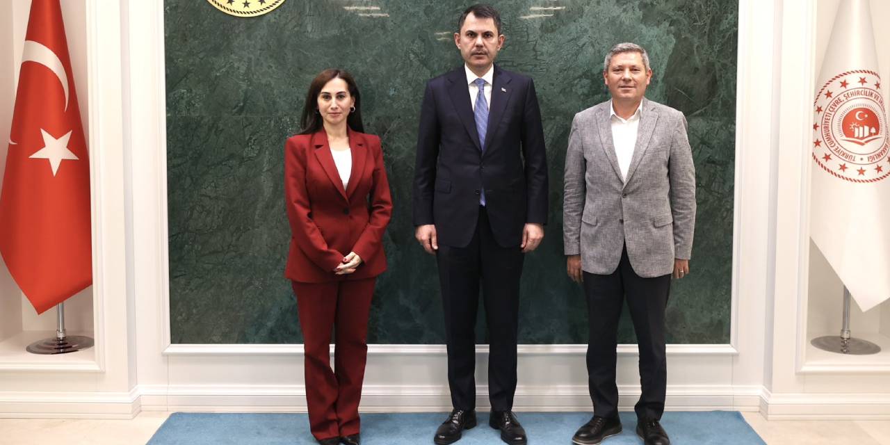 AKP'ye geçen Özlem Vural Gürzel'den Bakan Kurum'a ziyaret