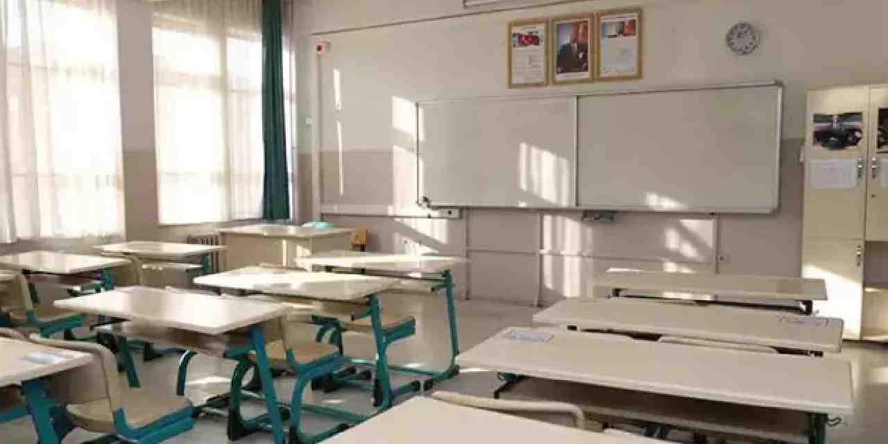 Hijyen yok eğitim var: Çöpün içine sınıf açtılar!