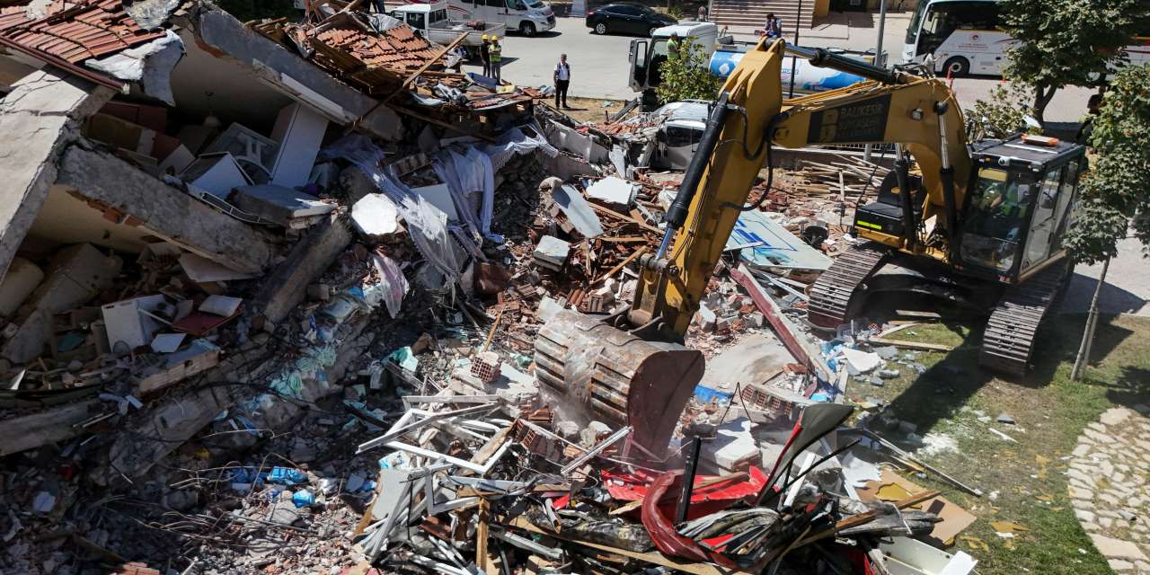 İki deprem tek şirket! Kahramanmaraş depreminden sonra Sındırgı’nın rantı da bu müteahhite gitti
