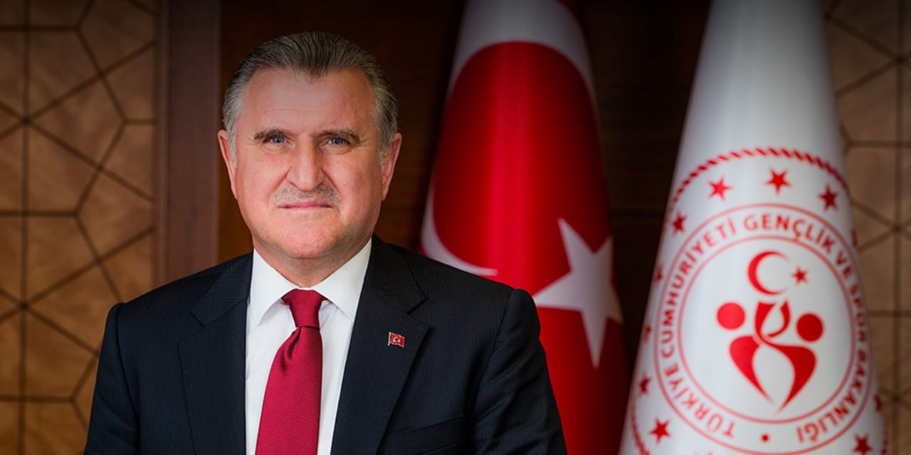 Bakan Bak'tan kız öğrenci yurdundaki skandala ilişkin açıklama