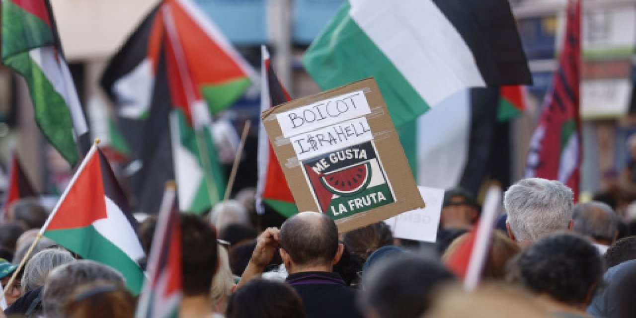 İspanya'da binlerce kişi İsrail soykırımını protesto etti