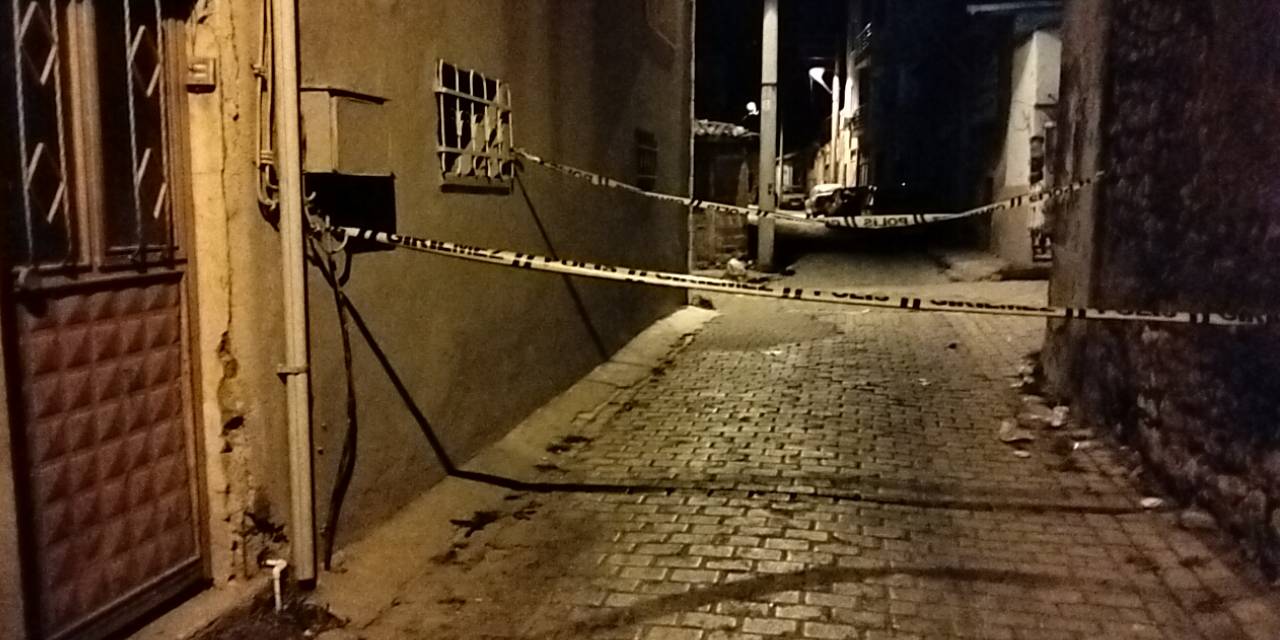 Manisa'da kanlı hesaplaşma: Amcasını 3 yerinden bıçakladı