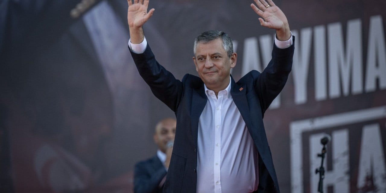 Son dakika | Özgür Özel'den ikinci bomba iddia: Erdoğan uçak alma vaadiyle Trump ile görüşmek istemiş!