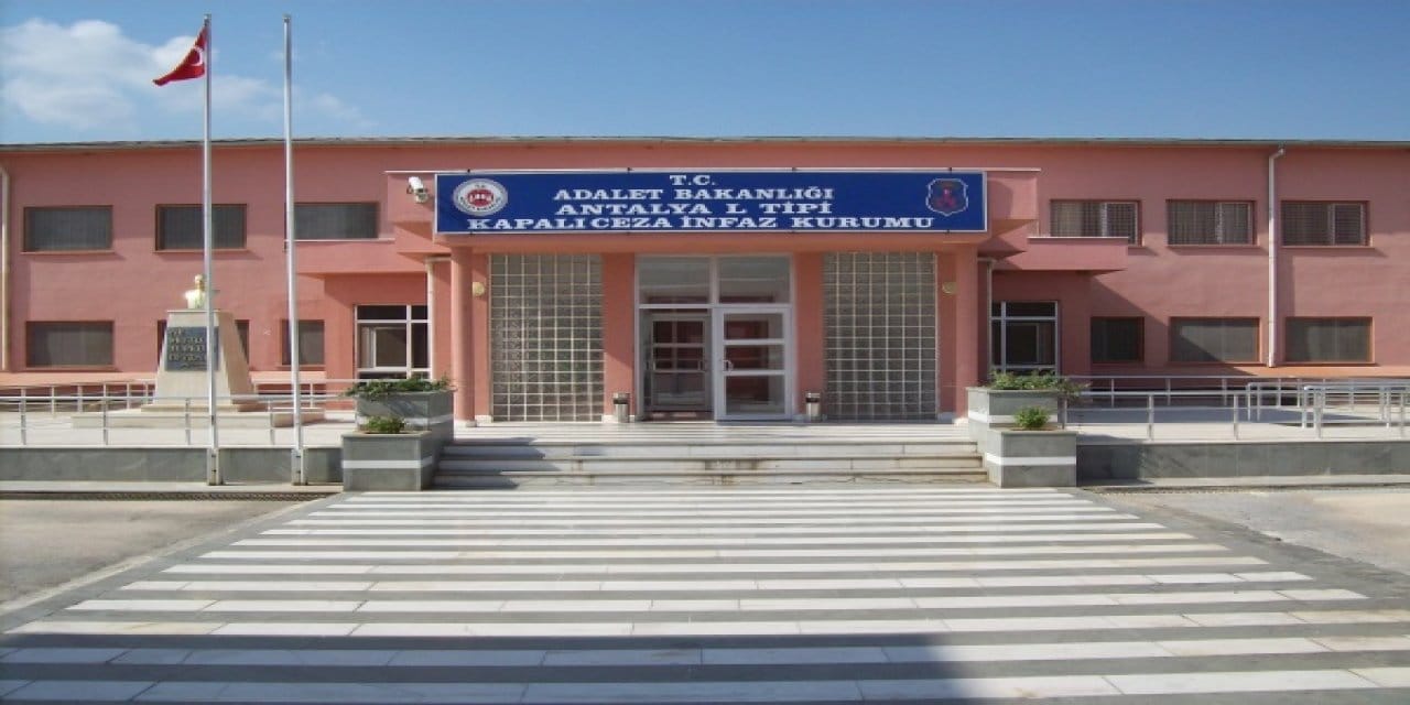 Açılım sürecini eleştirdi tutuklandı: ‘Vatandaş sana Apo’yu çıkar diye oy atmadı!'