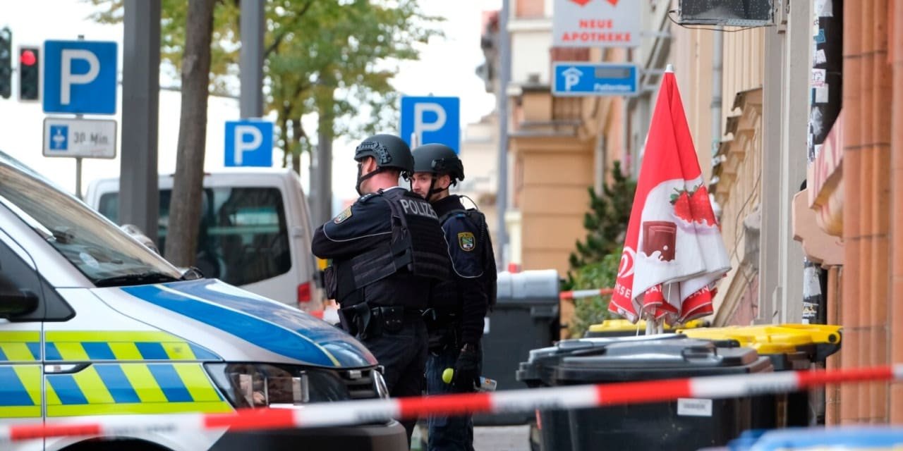 Berlin'de bomba alarmı! 10 bin kişi tahliye edildi
