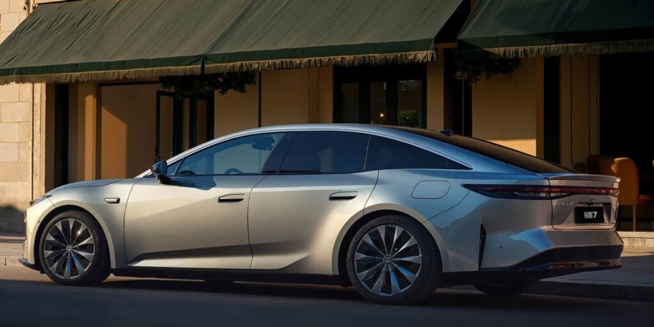 Yeni bir Toyota geliyor: Huawei ve Xiaomi teknolojisiyle donatıldı