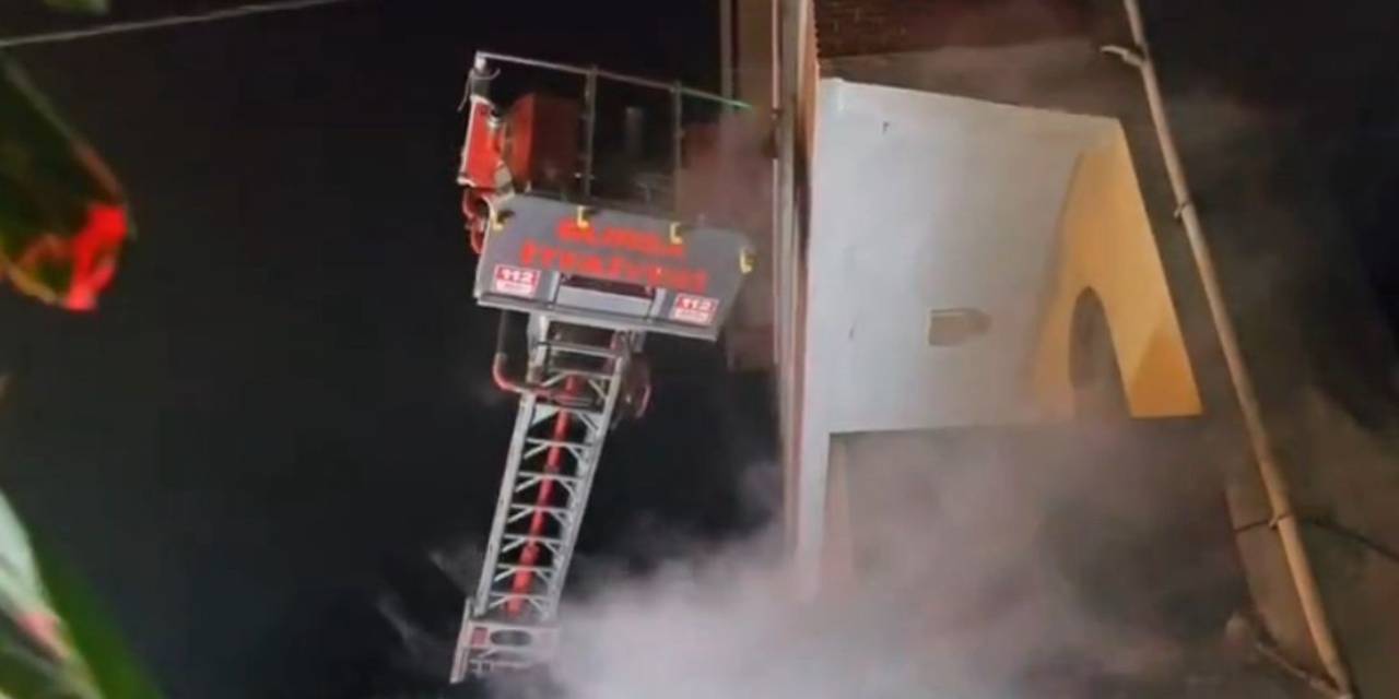 Bursa'da 3 katlı binada yangın: Giriş katı kullanılamaz hale geldi