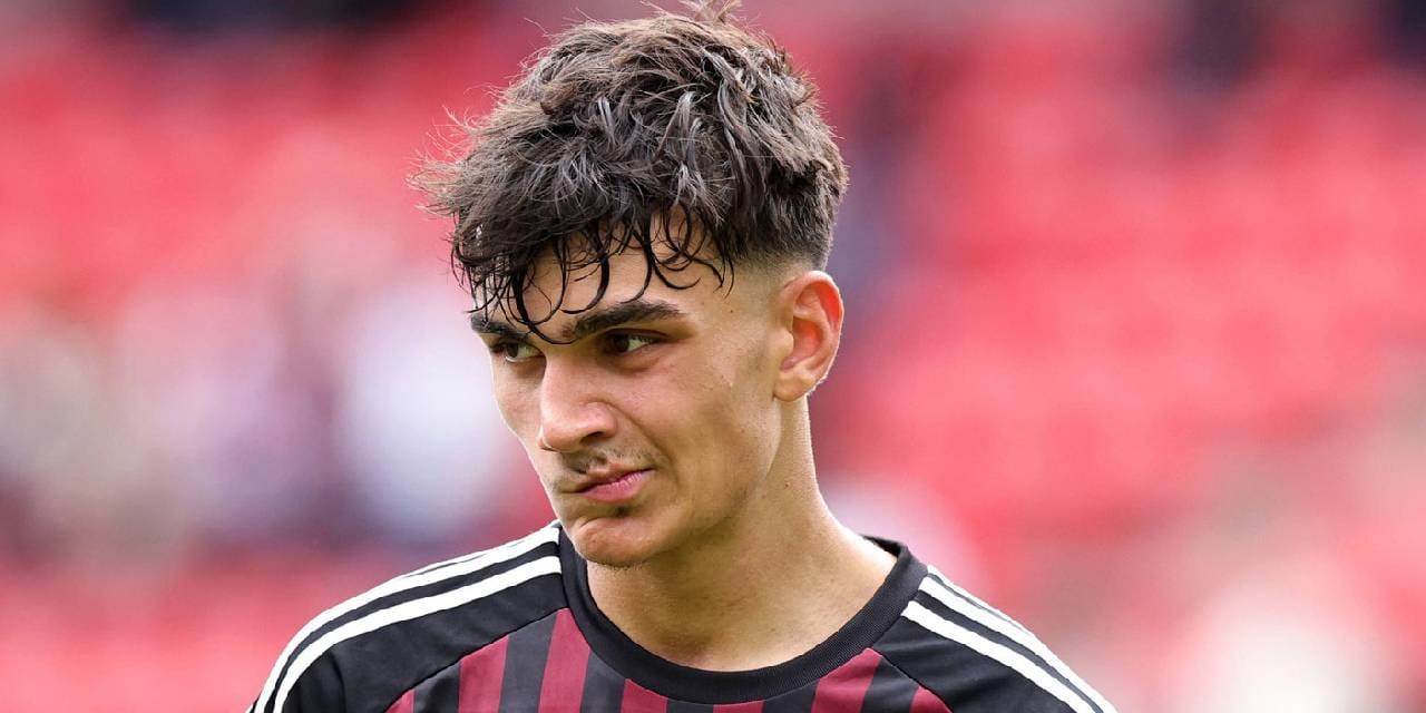 Can Uzun Almanya'yı akrıştırdı