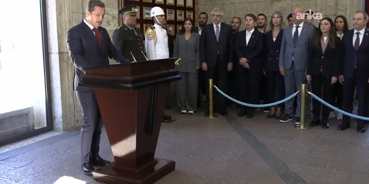 CHP heyeti olağanüstü kurultay öncesi Atatürk’ün huzuruna çıktı