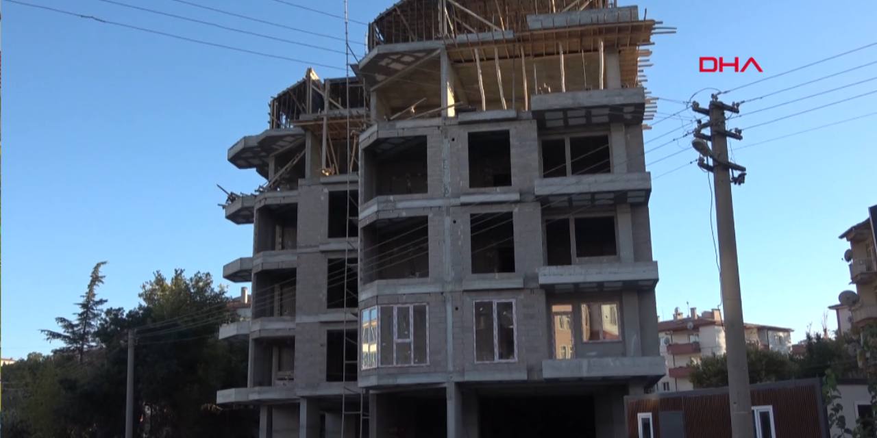 Kalıp ustası inşaatın 4’üncü katından düşüp öldü