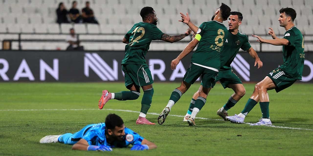 Manisa FK skoru koruyamadı: 7 gollü çılgın maçın galibi Esenler Erokspor