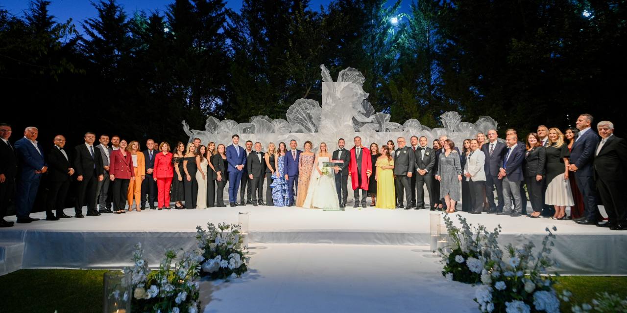 Özgür Özel, İzem ve Lütfü Gökberk çiftinin düğün törenine katıldı