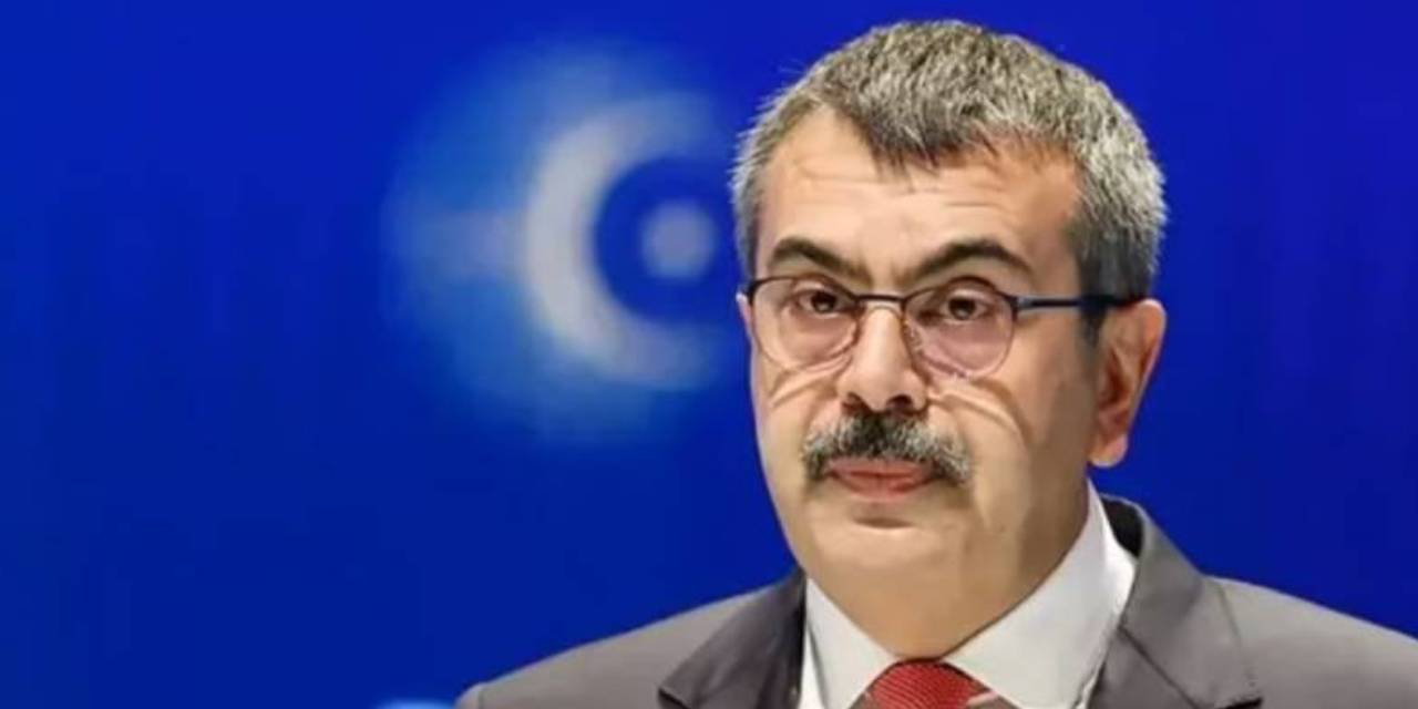 Bakan Tekin'in dünyaya İmam Hatip ihraç etmeye çalışırken kızını özel okula gönderdiği ortaya çıktı