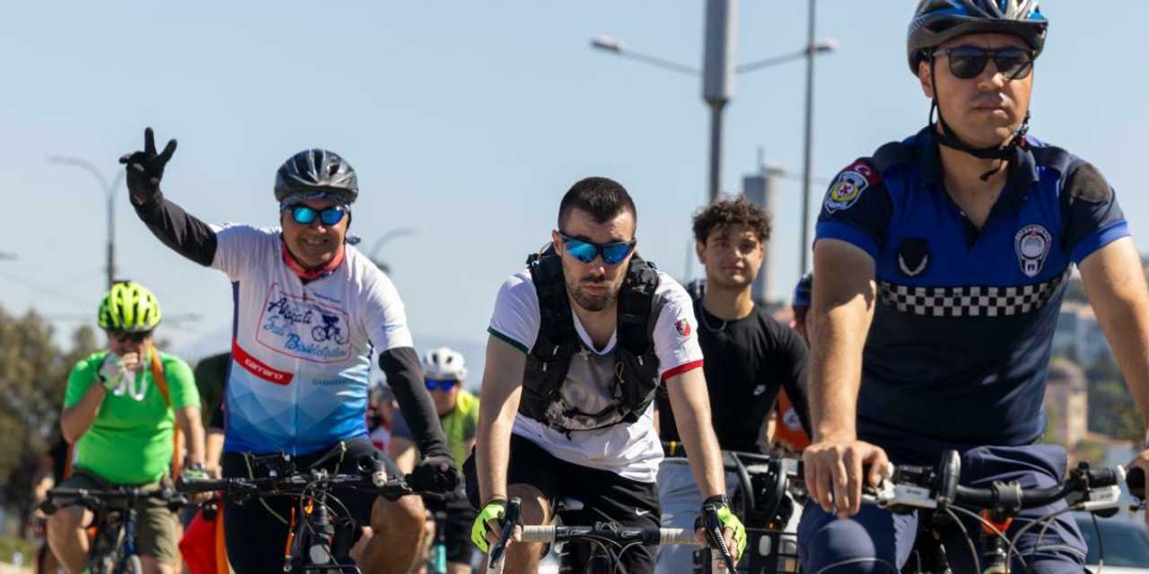 Sağlıklı yaşam ve temiz çevre için 7 buçuk kilometre pedal çevirdiler