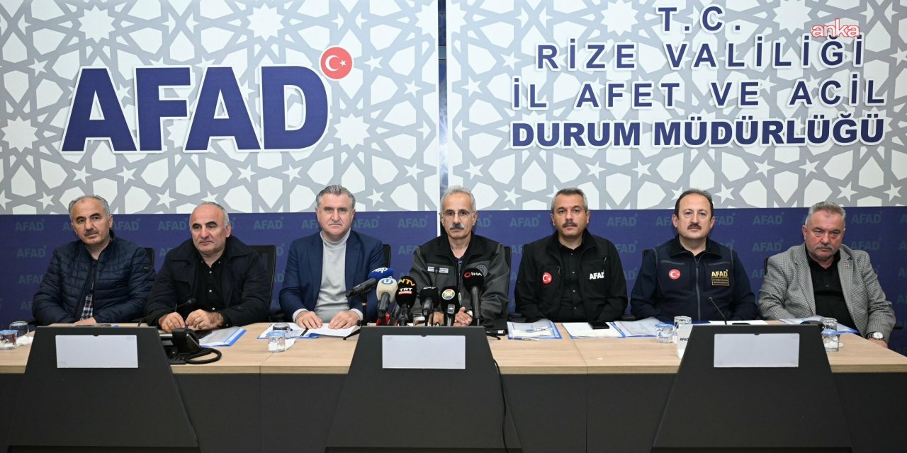 Bakan Uraloğlu: Rize'de kapanan 31 köy yolunu hızla açtık
