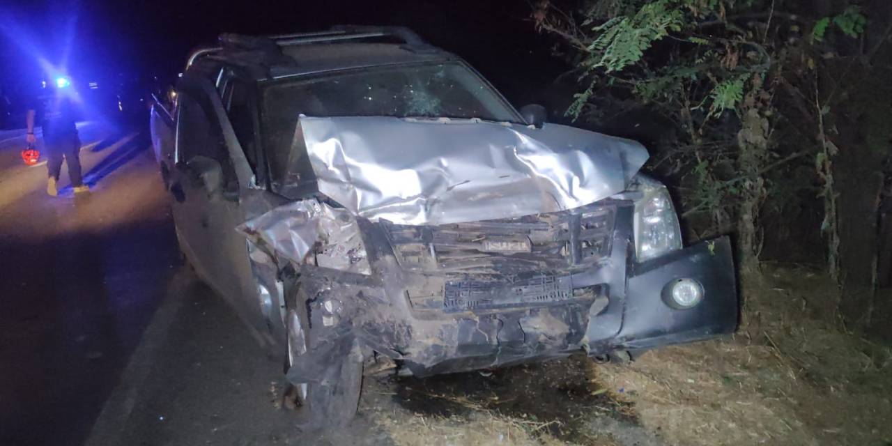 İzmir’de feci kaza! Otomobil ile kamyonet çarpıştı: 1 ölü 8 yaralı