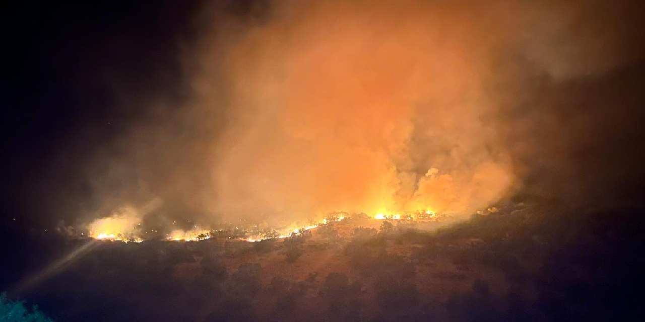 Diyarbakır'daki örtü yangını kontrol altında!