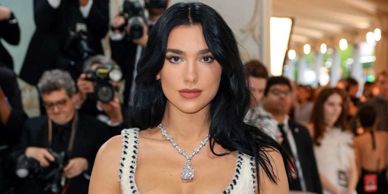 Dua Lipa'dan İsrail kararı: Duyar duymaz kovdu!
