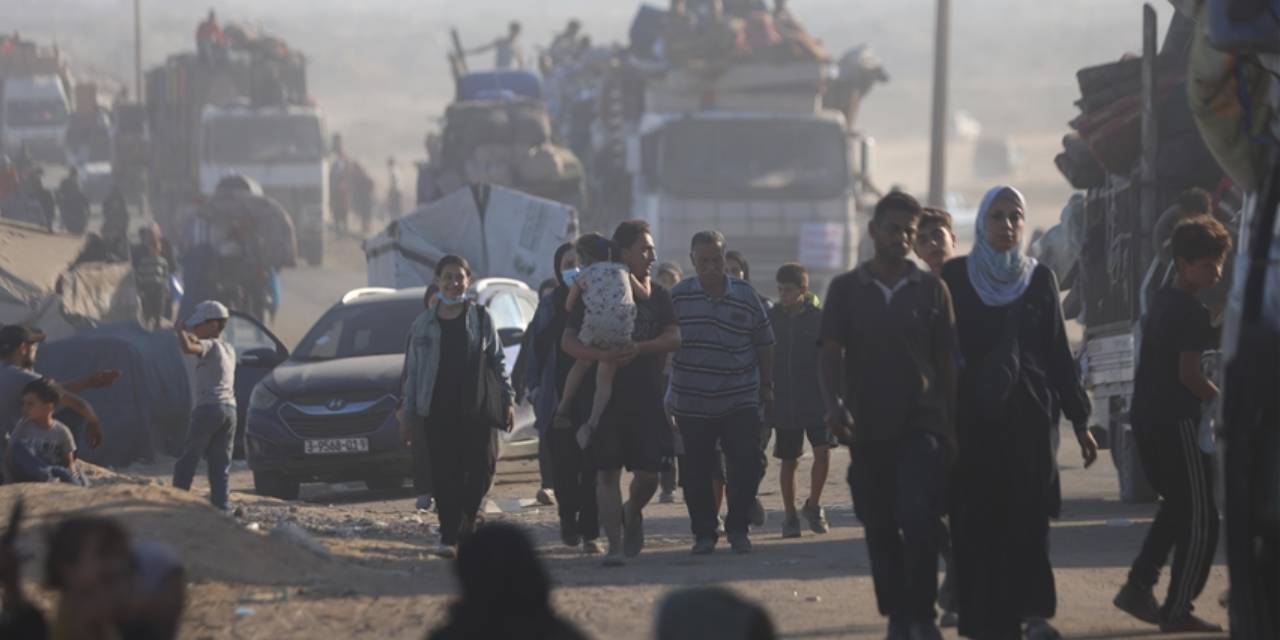 İsrail'in saldırdığı Gazze kentini 900 bin kişi terk etmedi