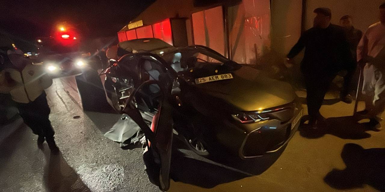 Arabadaki çakmak tüpü bomba gibi patladı: 2 kişi hastaneye kaldırıldı