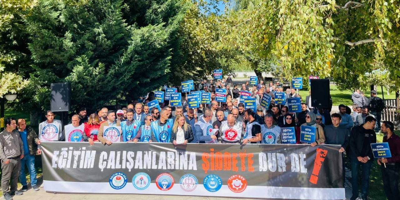 2 öğretmen okulda bıçaklanmıştı: Sendikalardan tepki