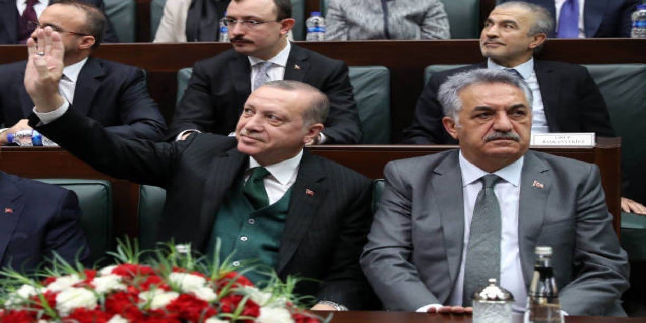 AKP'de 'transfer pazarı' iddialarına Hayati Yazıcı yanıt verdi